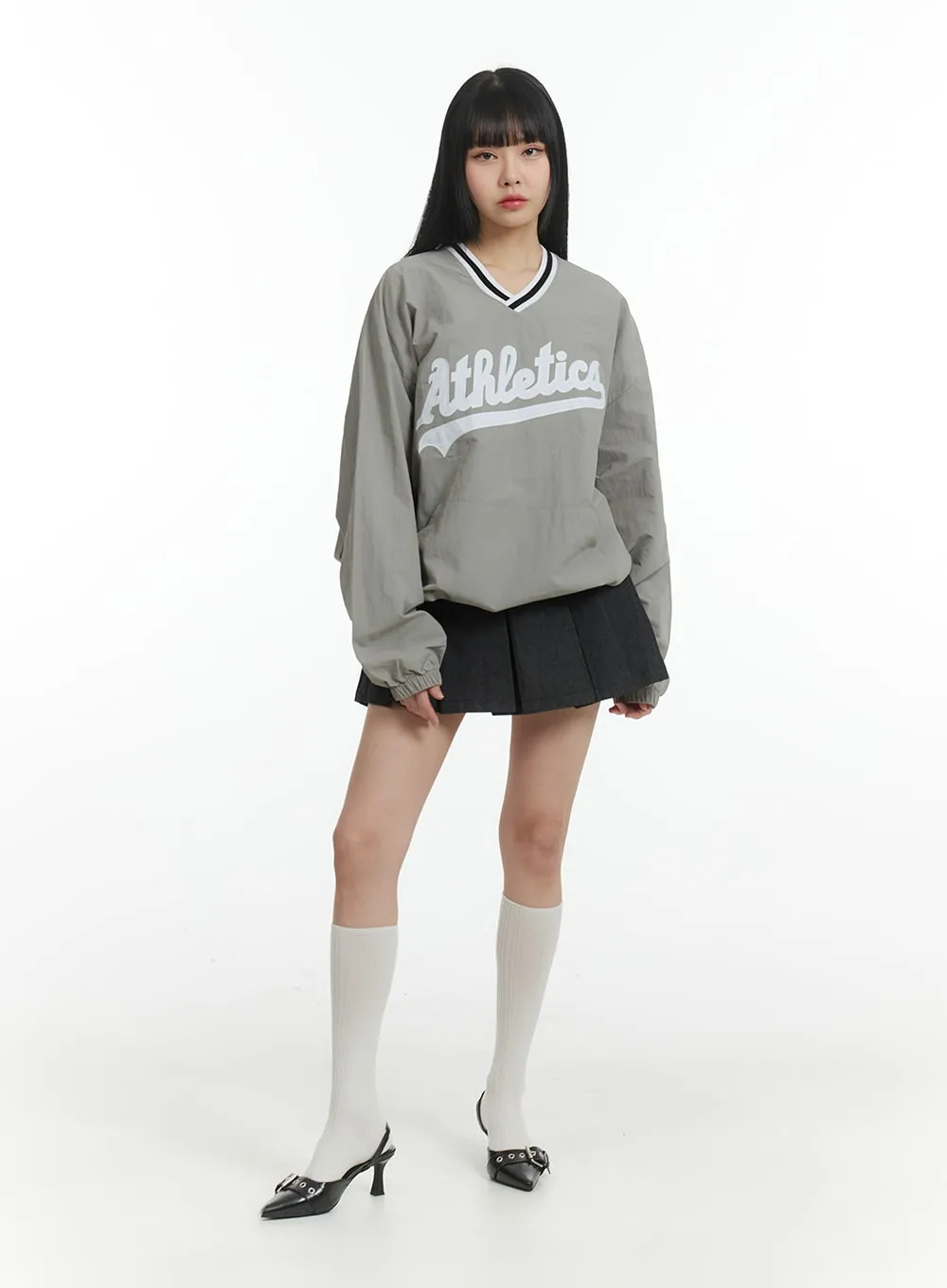 Athletics V-Neck Oversized Sweatshirt IM406