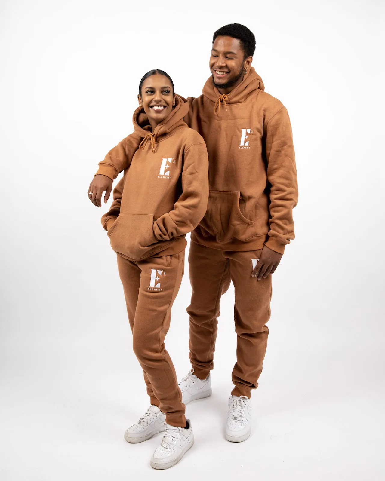 E's Element Essential Sweatsuit Set In Brown Sugar