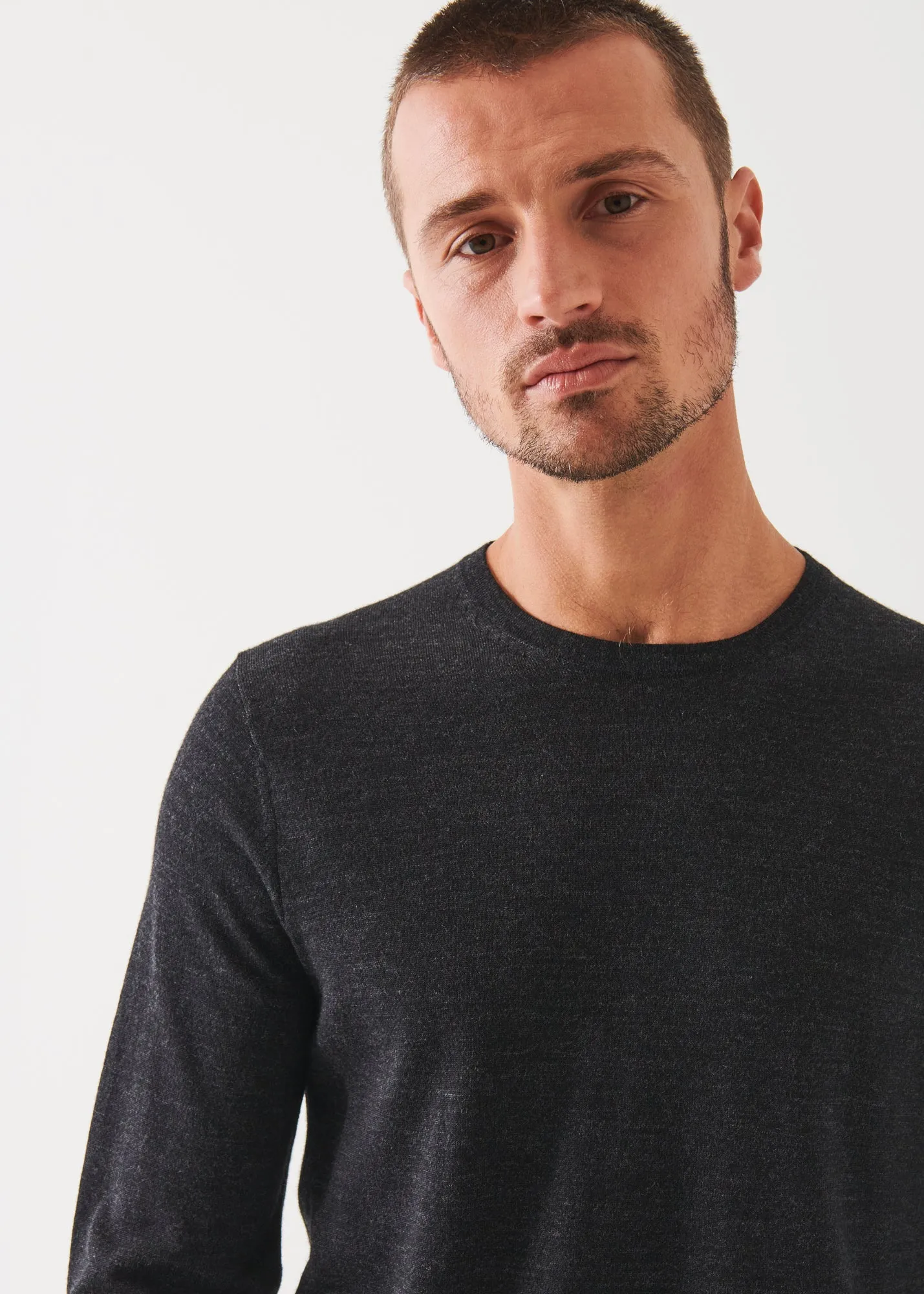 EXTRA-FINE MERINO CREWNECK