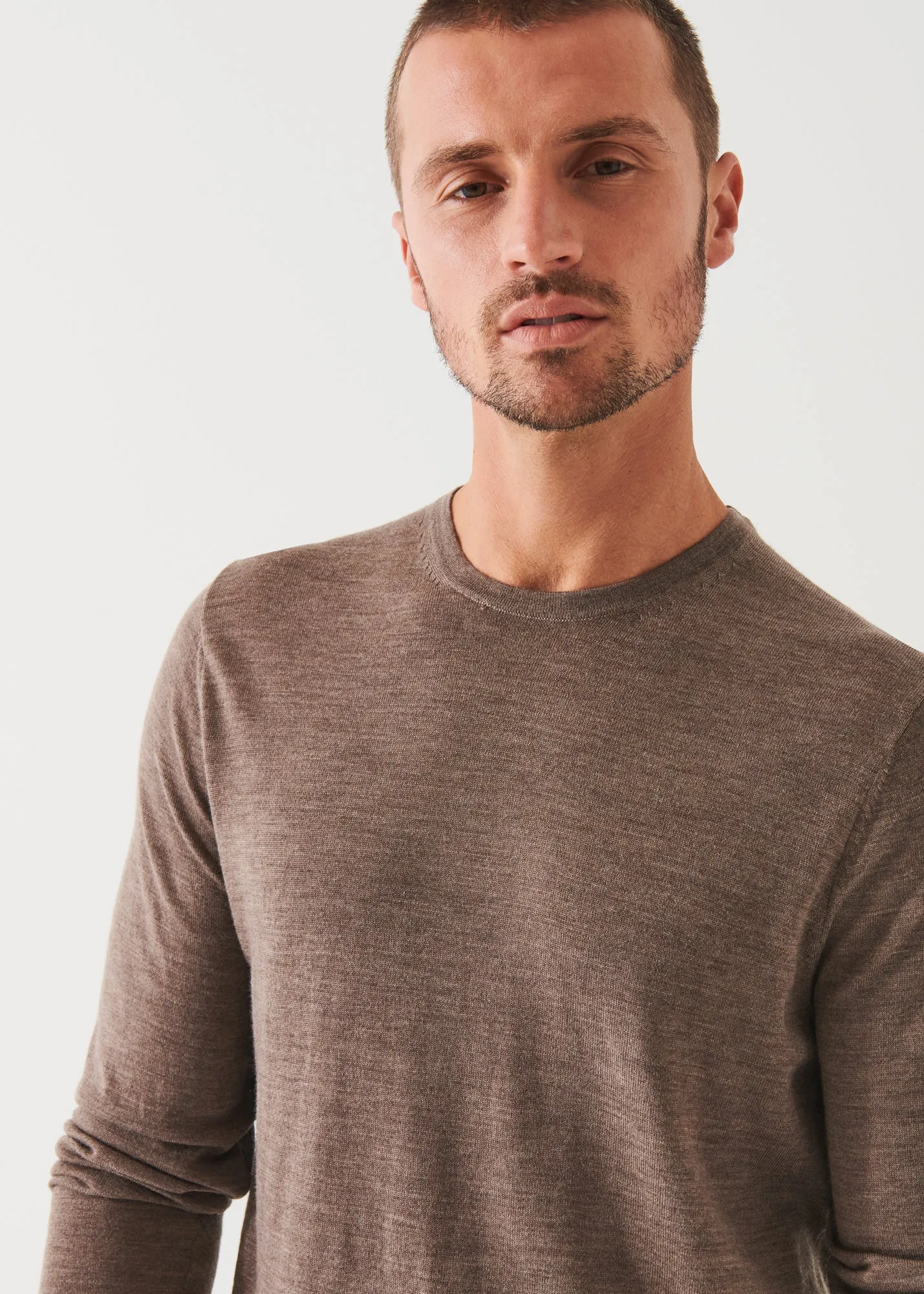 EXTRA-FINE MERINO CREWNECK