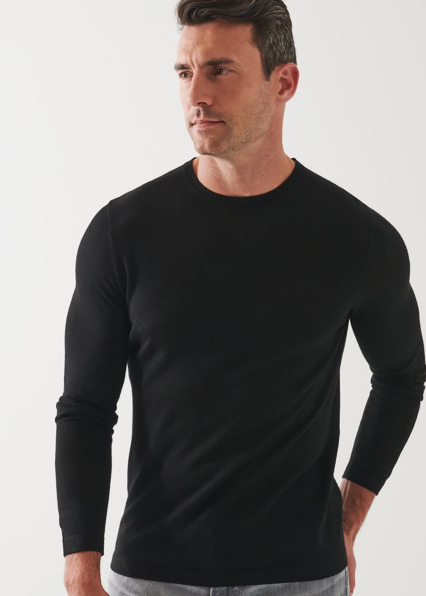 EXTRA-FINE MERINO CREWNECK