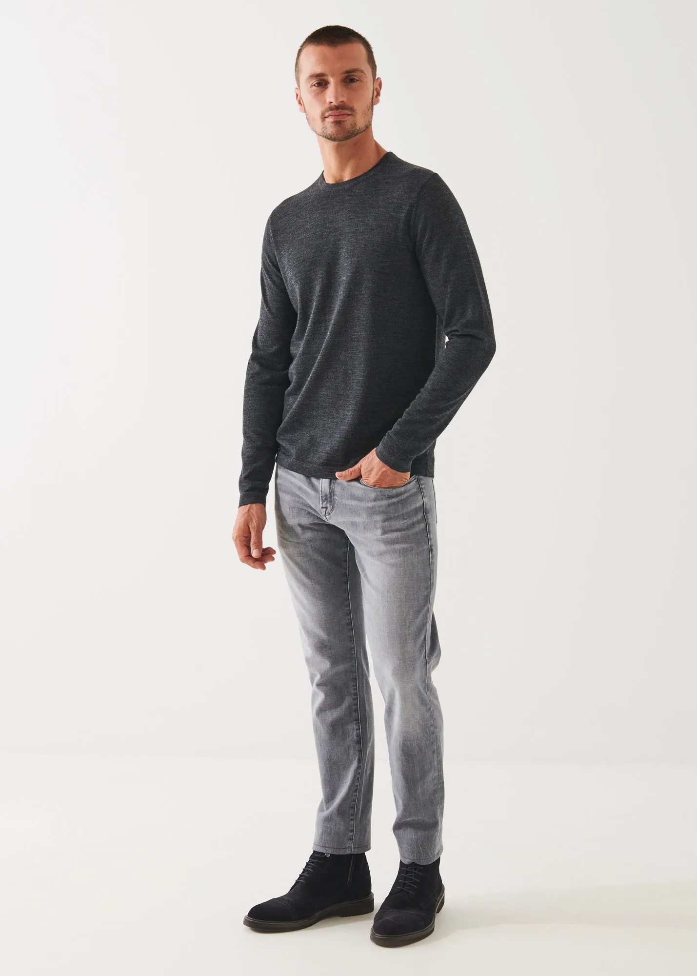 EXTRA-FINE MERINO CREWNECK