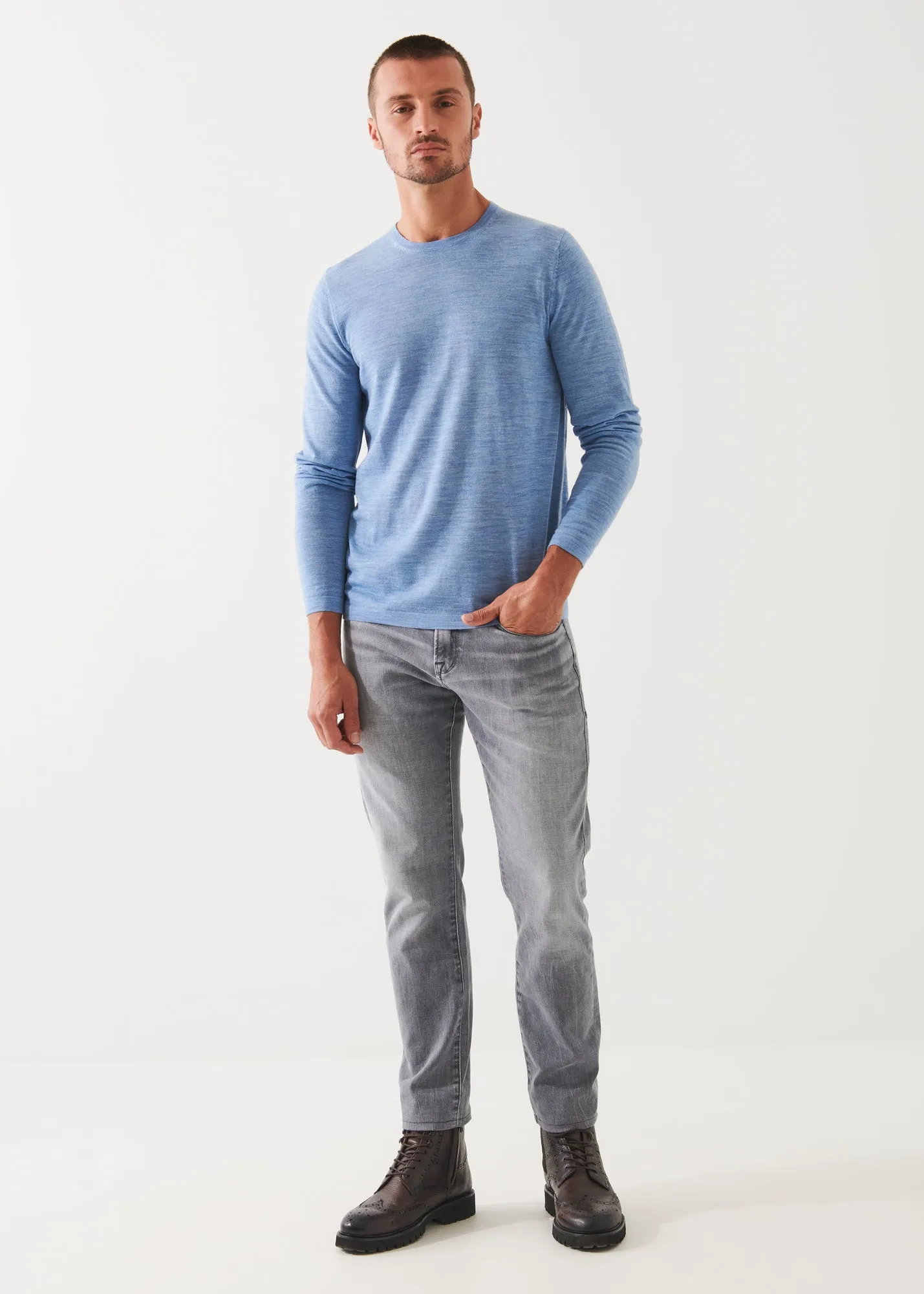 EXTRA-FINE MERINO CREWNECK