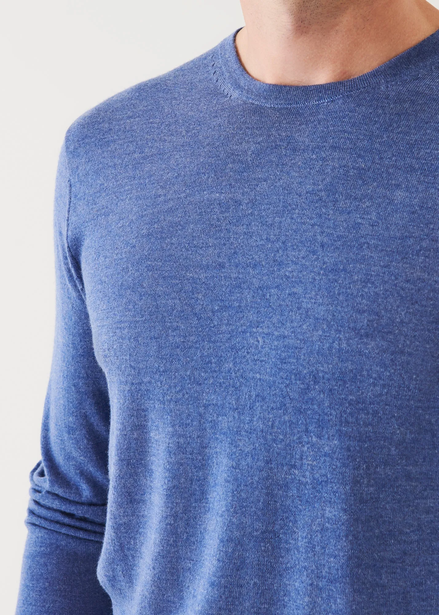 EXTRA-FINE MERINO CREWNECK