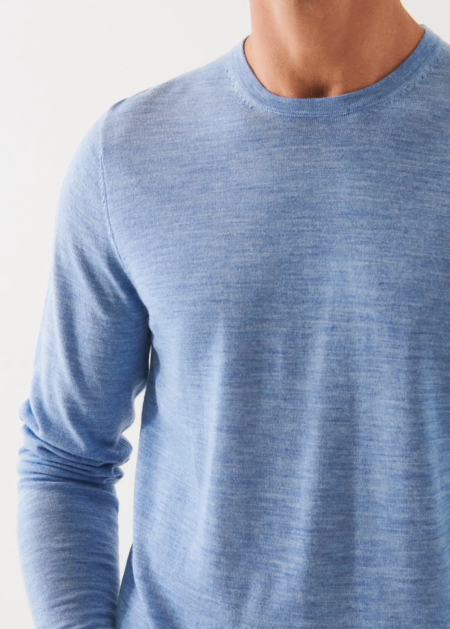 EXTRA-FINE MERINO CREWNECK