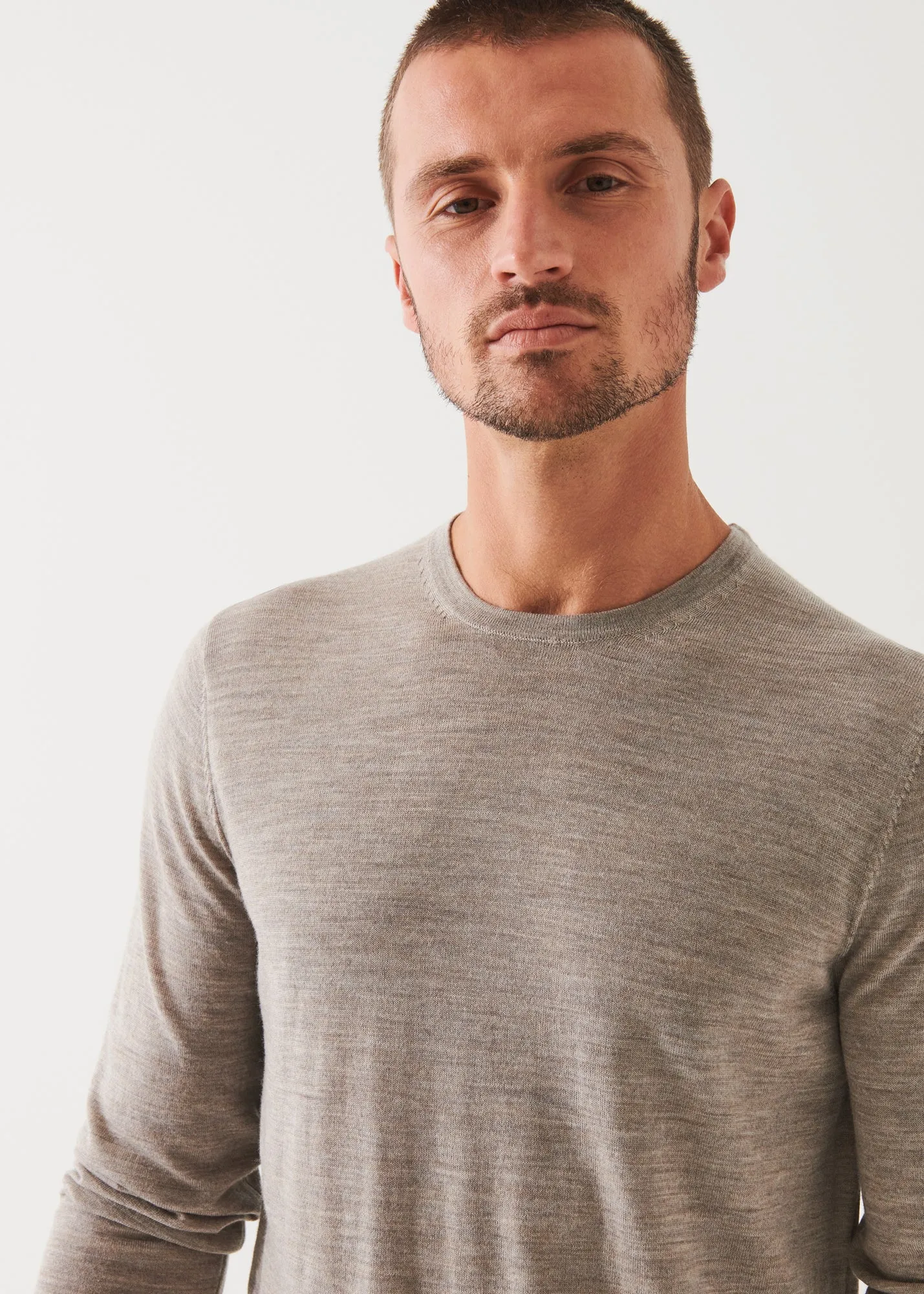 EXTRA-FINE MERINO CREWNECK