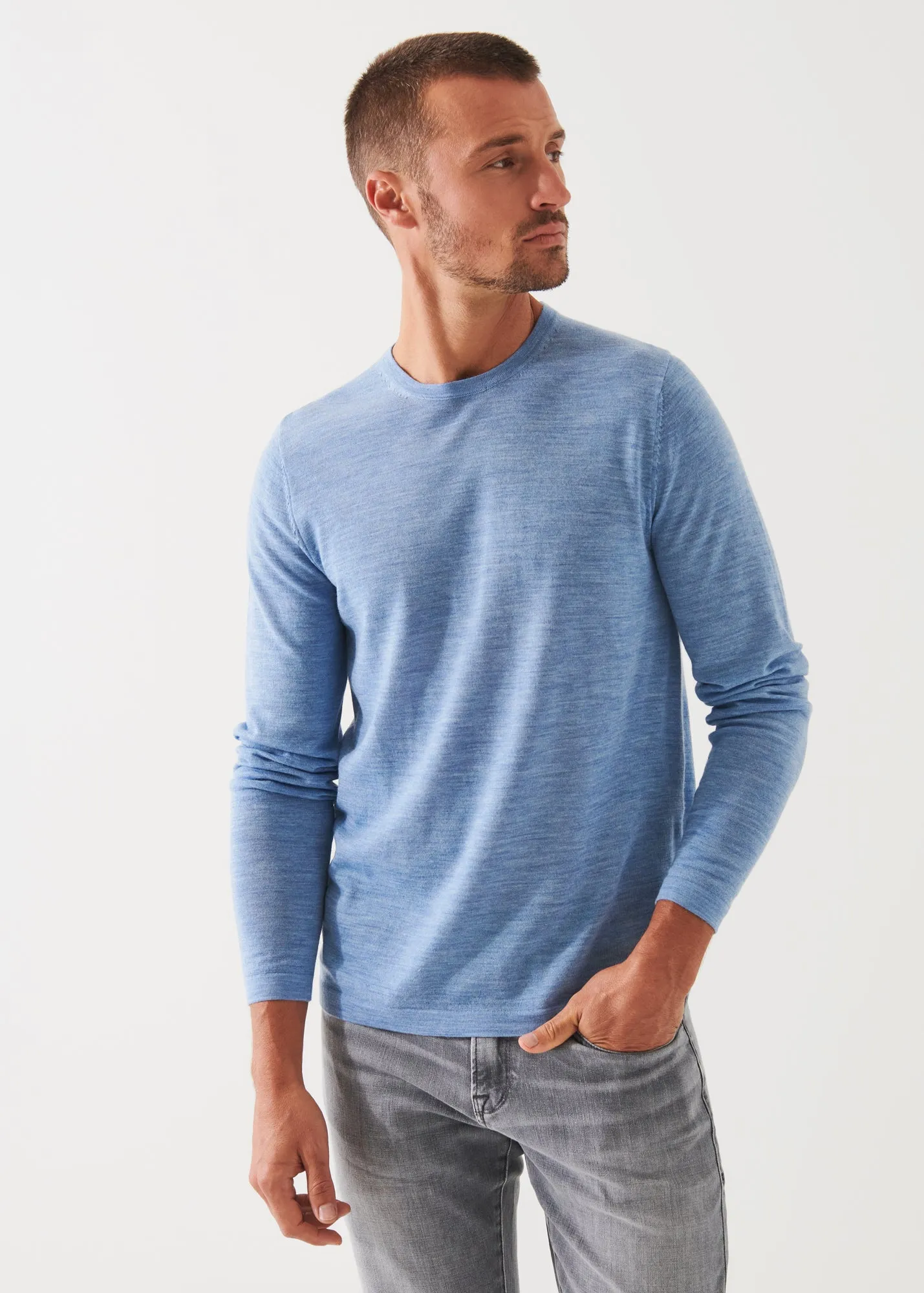 EXTRA-FINE MERINO CREWNECK