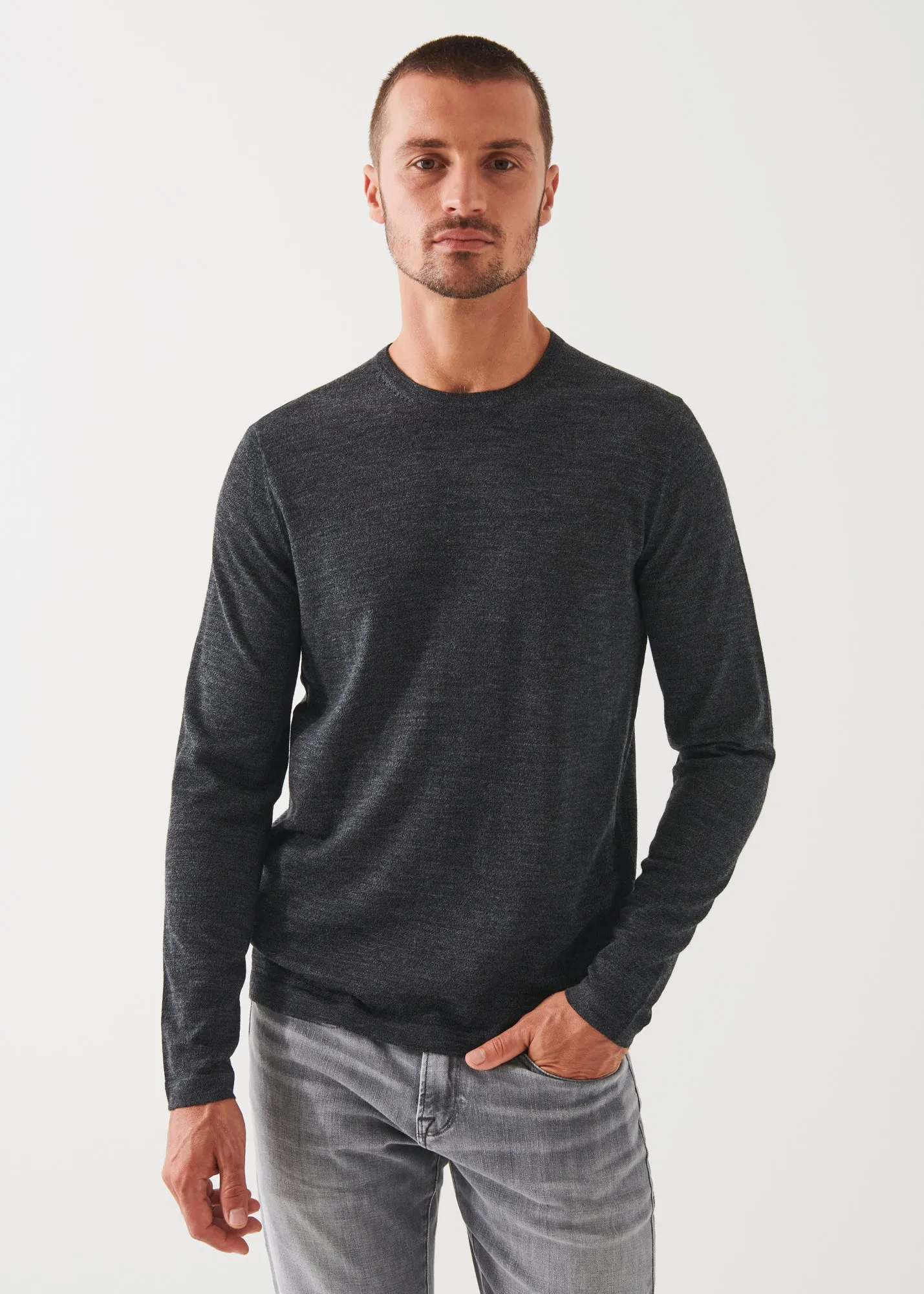 EXTRA-FINE MERINO CREWNECK