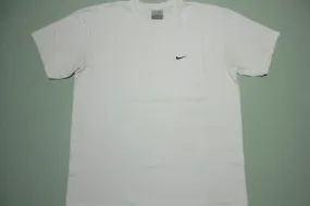 Nike Basic Essential Off Center Embroidered Mini Swoosh Check Stitched T-Shirt