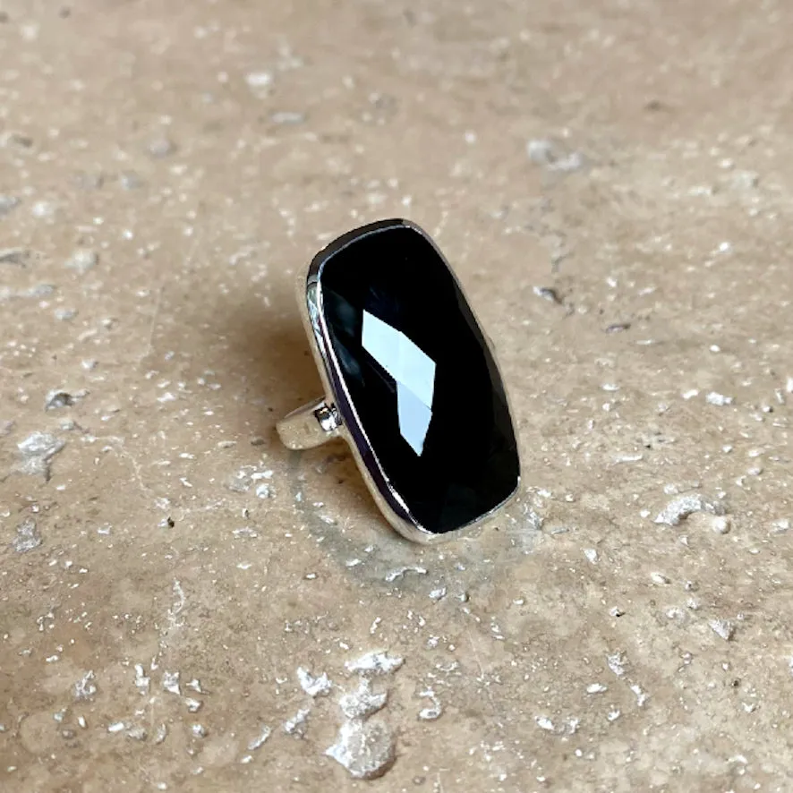 Onyx Ring - Delphi